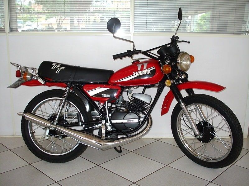 Motocar Motos - TT 125 (Ano 82) - Primeira motocicleta Yamaha todo-terreno nacional de fábrica,baseada na mecânica e estrutura da RX 125.